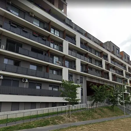 1 With Terrace, Slnecnice *