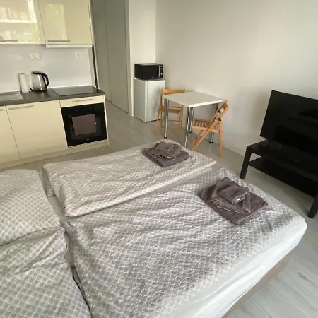 Apartmán 1 With Terrace, Slnecnice Bratislava